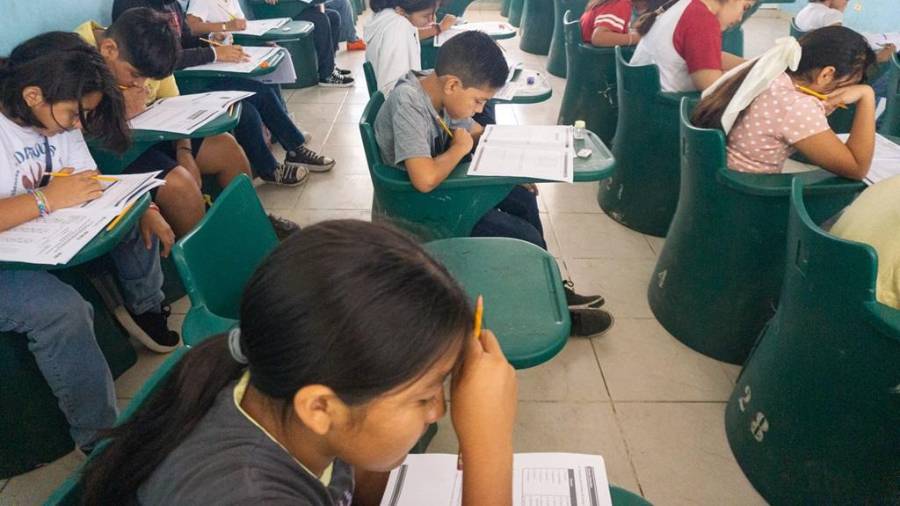 Aunque la cobertura en primaria supera el 98 por ciento, miles de estudiantes en Coahuila aún permanecen fuera del sistema educativo, especialmente en media superior y superior.