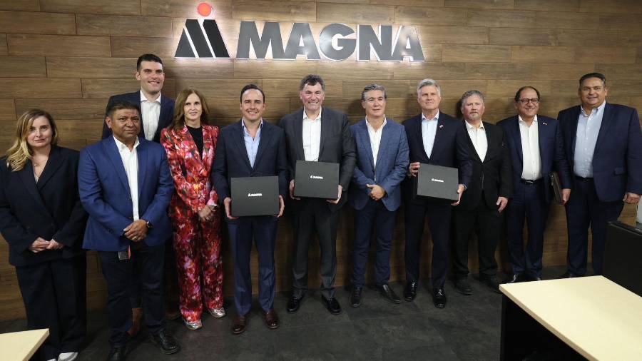 Jiménez Salinas y los funcionarios canadienses sostuvieron una reunión la planta Magna Estampados, ubicada en Ramos Arizpe.