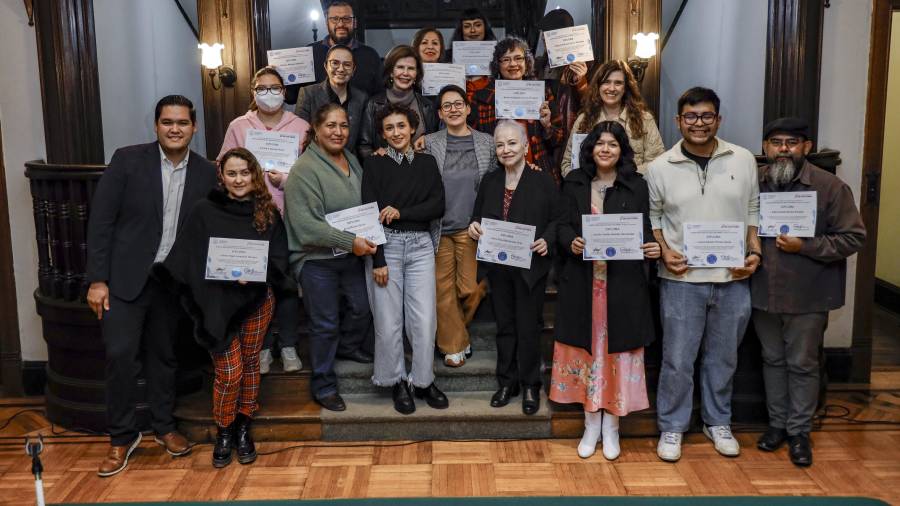 Acuden a un ‘encuentro’ con las escritoras de los ‘márgenes’: Concluyen diplomado literario en Saltillo