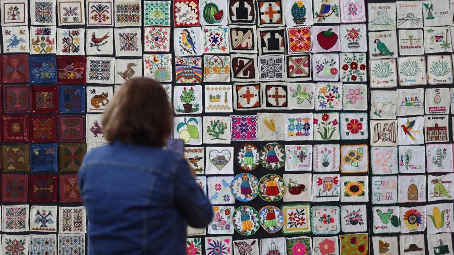 México obtiene Récord Guinness a la exposición textil más grande del mundo