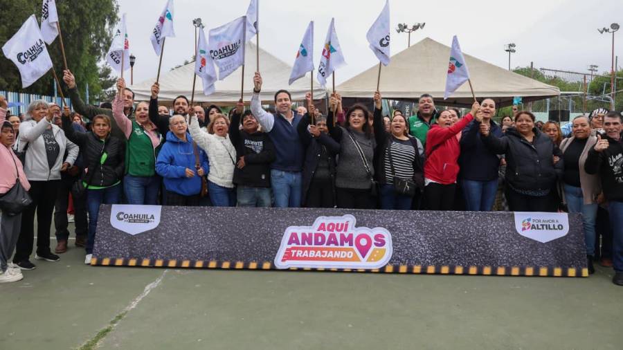 El alcalde Javier Díaz González encabezó el inicio de la construcción del Centro Comunitario número 37 de Saltillo, ahora en la colonia Guayulera.