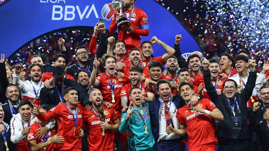 Alexis Vega convirtió el penal decisivo que le dio a Toluca el bicampeonato y su duodécimo título de Liga MX.