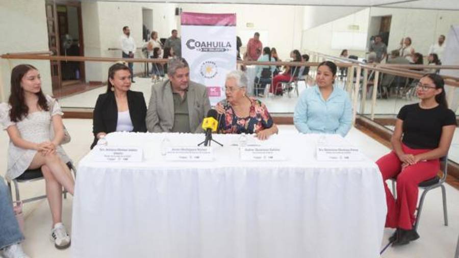Esther Quintana, titular de Cultura en el Estado, describió a la EDEC como un espacio donde se descubren vocaciones y desarrollan talentos.