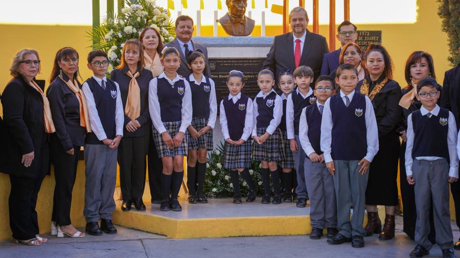 Durante la ceremonia se resaltó el legado histórico y formativo de la institución.