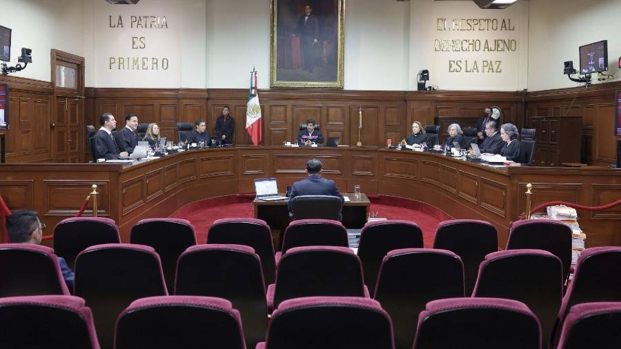 La Suprema Corte de Justicia de la Nación resolvió por unanimidad que la extinción de 109 fideicomisos federales no vulneró el federalismo ni las competencias de los estados que promovieron controversias constitucionales.