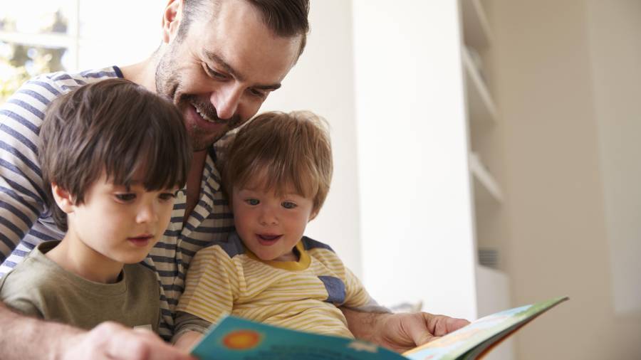 La lectura es el pretexto perfecto para fomentar la convivencia en familia.