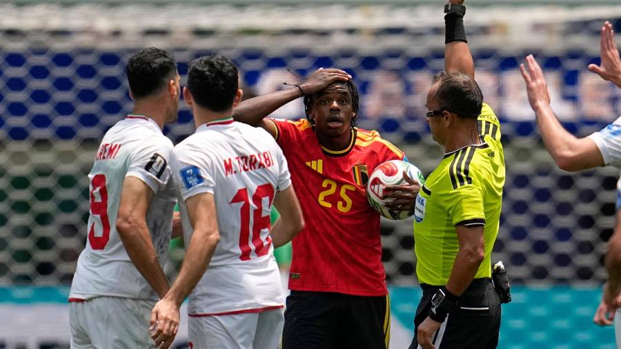 Nathan Ngoy dejó a Bélgica contra las cuerdas tras ser expulsado en el segundo tiempo, una acción que aumentó la frustración de los Diablos Rojos en el empate sin goles ante Irán.