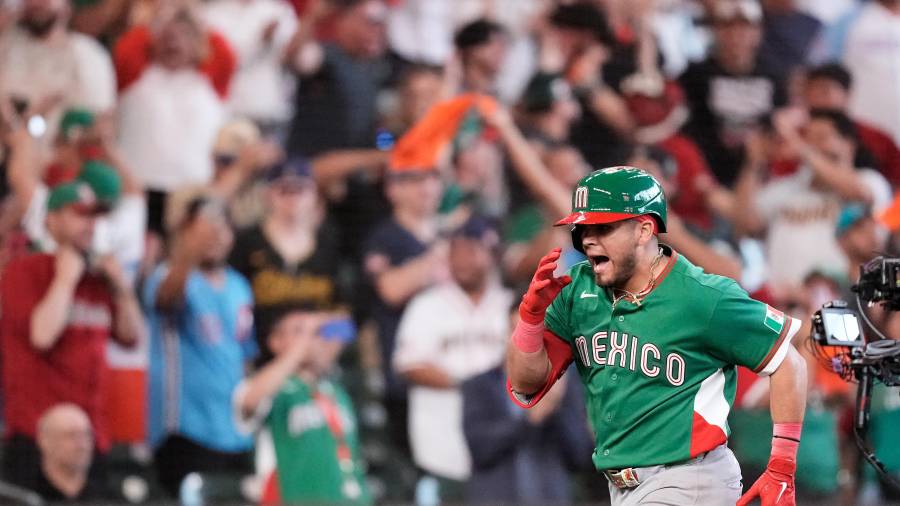 Jonathan Aranda fue clave en el triunfo de México ante Gran Bretaña en el Clásico Mundial de Beisbol 2026 al conectar un jonrón de tres carreras en la octava entrada, batazo que rompió el empate y encaminó la victoria tricolor en su debut del torneo.