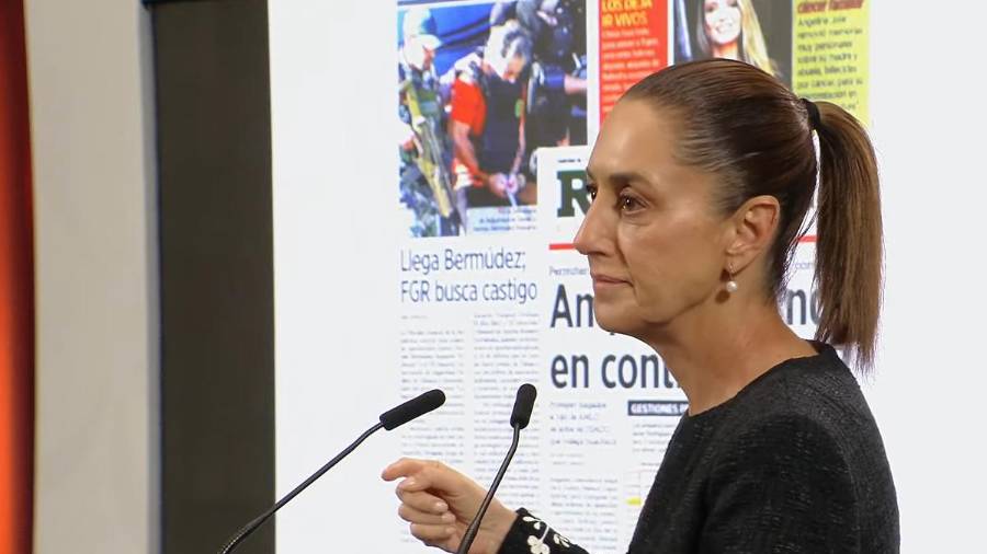 Claudia Sheinbaum rechazó que Andy López Beltrán haya promovido un amparo. Afirmó que Reforma, LatinUS, Loret y Gómez Leyva difunden propaganda política con información falsa para atacar a su gobierno.
