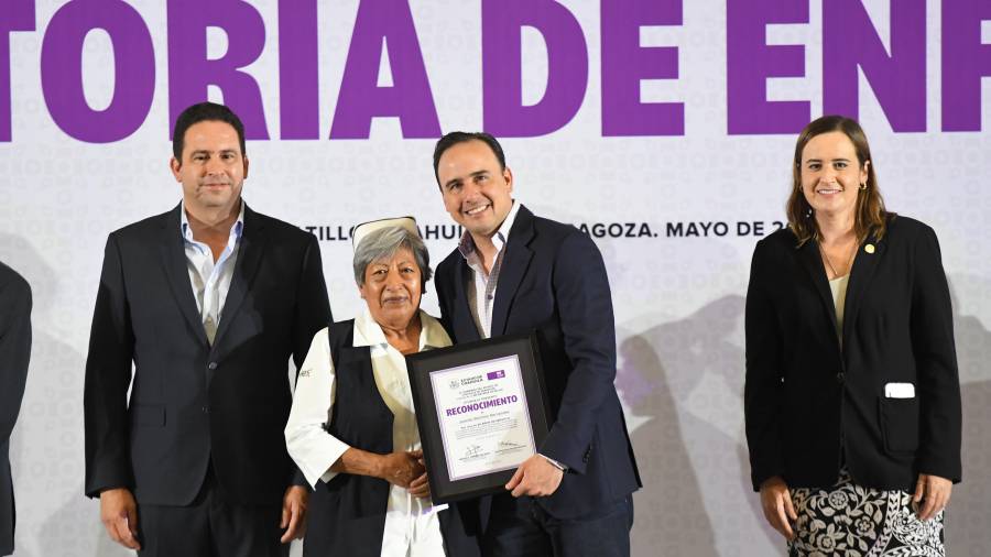 Durante el evento se anunció la continuidad de inversiones en hospitales y centros de salud de colonias, barrios y ejidos del estado.