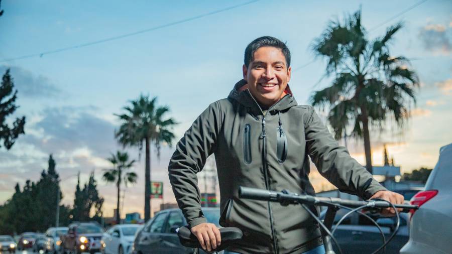 Javier Almanza en el Bulevar Venustiano Carranza. Foto: