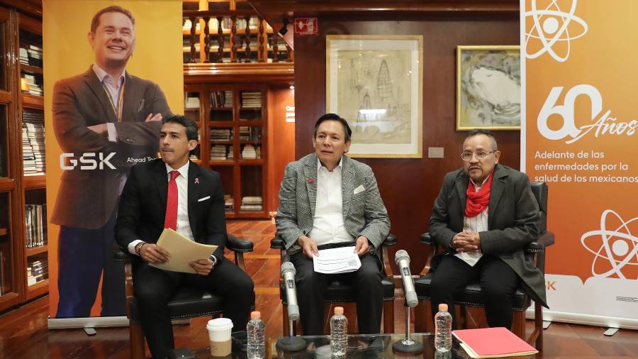 Actualmente México acumula cerca de 370,000 personas con VIH afirmaron especialistas en lCiudad de México.