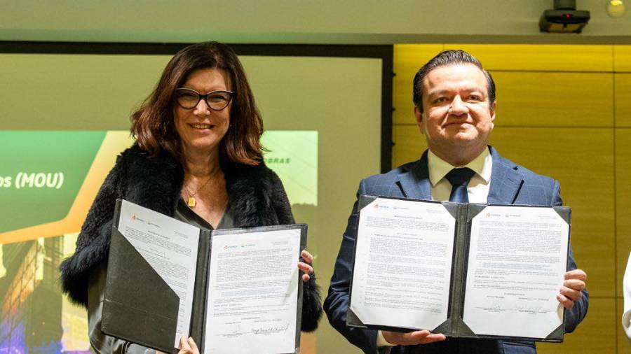 La petrolera brasileña Petrobras y la empresa mexicana Petróleos Mexicanos (Pemex) firmaron un Memorando de Entendimiento (MoU)con el propósito de establecer una cooperación estratégica.