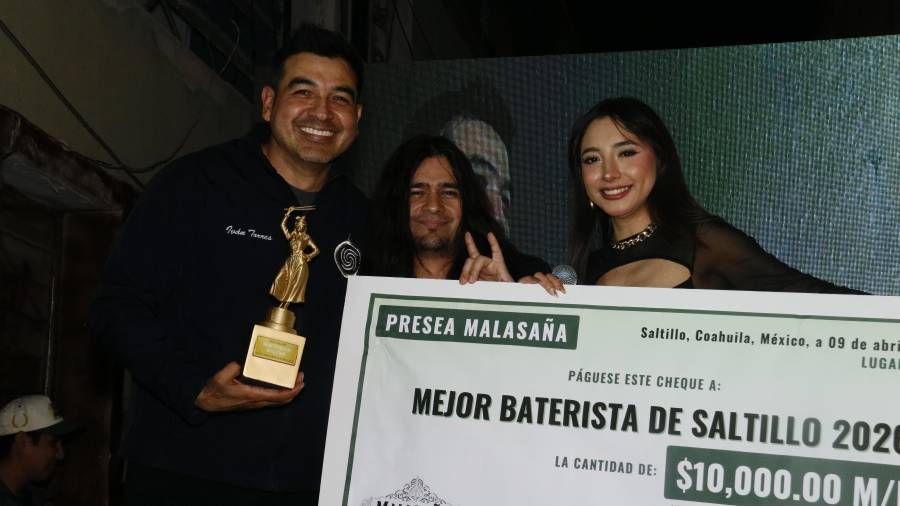 En la Taberna Malasaña se realizo la la final del Concurso Mejor Baterista de Saltillo 2026 con la participación de 10 bateristas incluyendo dos niños el menor de 11 años y 14 el otro.