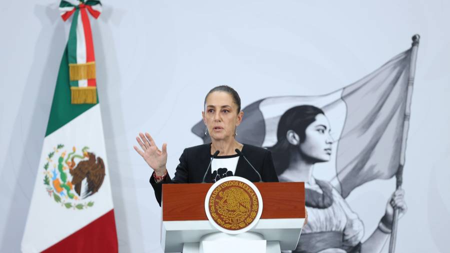 Sheinbaum señaló que el adelanto de vacaciones escolares por el Mundial 2026 sigue en análisis para evitar afectaciones académicas.