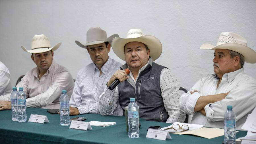 Jesús María Montemayor, titular de la Seder, cuestionó los factores que se están considerando para frenar el ganado mexicano en EU.