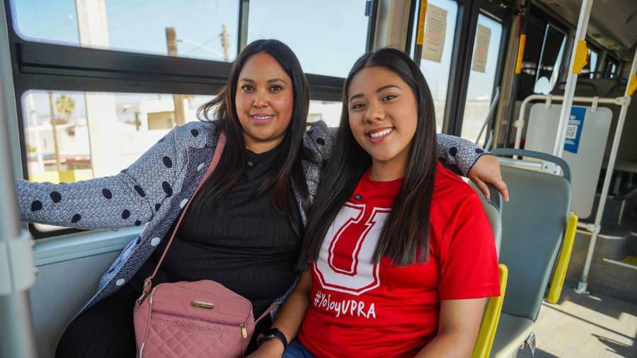 Las unidades modelo 2025 recorren un circuito de 17 kilómetros que integra vivienda, industria y centros educativos.