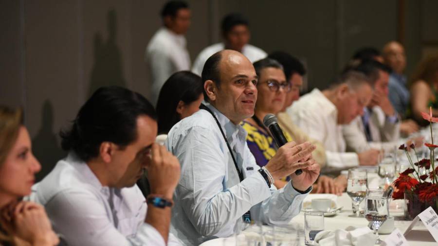 El diputado federal presentó tres iniciativas para sancionar la creación y difusión de contenido sexual generado con inteligencia artificial sin consentimiento, especialmente cuando involucre a niñas, niños y adolescentes.