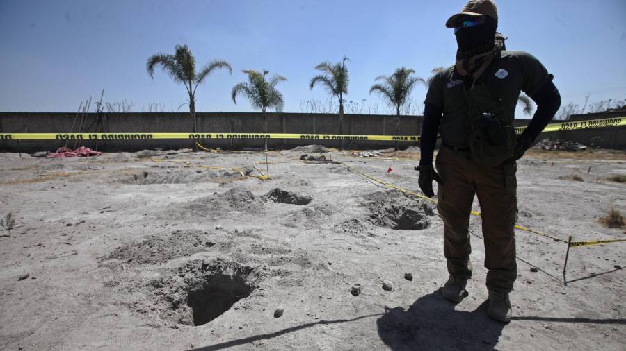 El 8 de marzo de 2025, Guerreros Buscadores de Jalisco un supuesto “campo de exterminio” del narco en Teuchitlán, Jalisco.