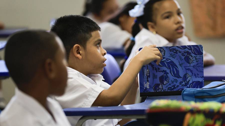 El objetivo central de la subsecretaría es garantizar el derecho a la educación por encima de las disputas financieras internas.