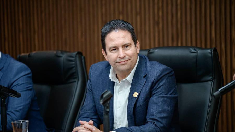 Javier Díaz refrendó el respaldo del Ayuntamiento a los proyectos educativos y sociales que impulsa el Club Rotario Saltillo de Valle Arizpe.