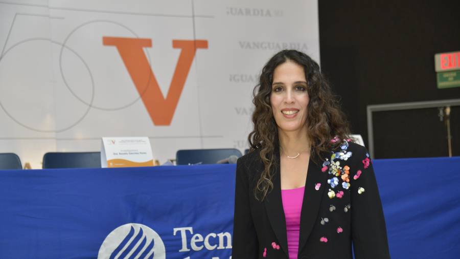 Rosario Sánchez alertó sobre los riesgos de comprometer recursos nacionales para cumplir con tratados internacionales de agua.