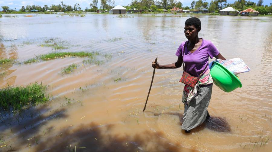 Alrededor de 21 condados se han visto afectados por las inundaciones, lo que incrementa la preocupación por la seguridad, los daños a la infraestructura y el aumento de las necesidades humanitarias.