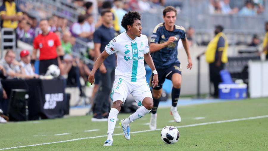 Santos Laguna recibe a Chivas este domingo en el Estadio Corona, donde intentará frenar su complicado inicio en el Apertura 2026.