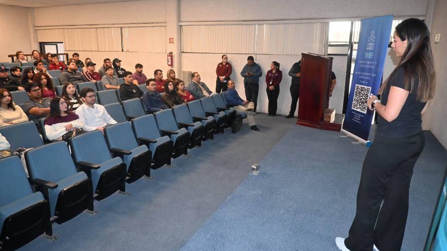 Representantes de Sanhua y Questum expusieron oportunidades de Residencia Profesional y empleo ante estudiantes del TecNM-Saltillo.