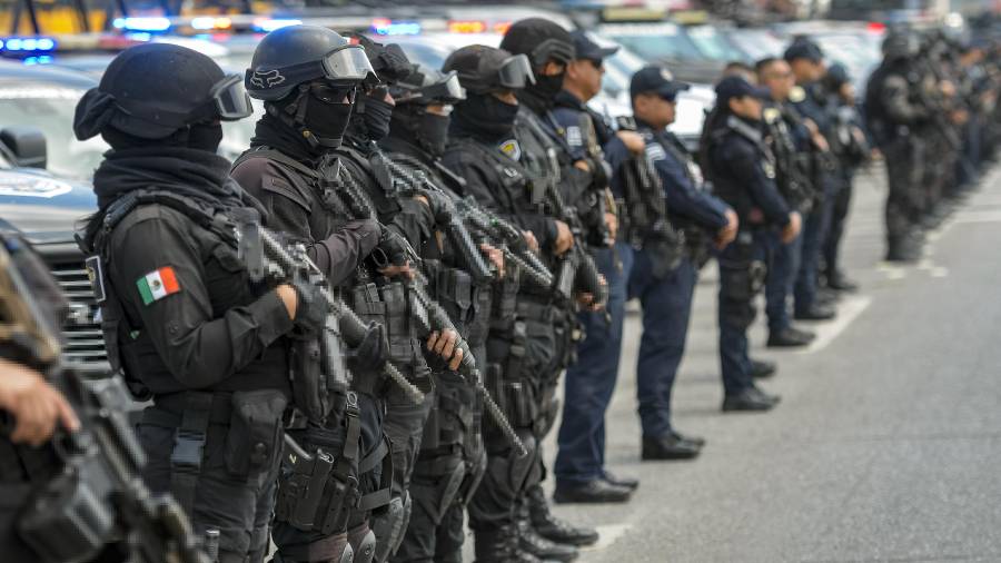 Un total de 10 mil elementos de seguridad vigilarán carreteras y lugares turísticos de Coahuila para garantizar la tranquilidad de coahuilenses y visitantes.