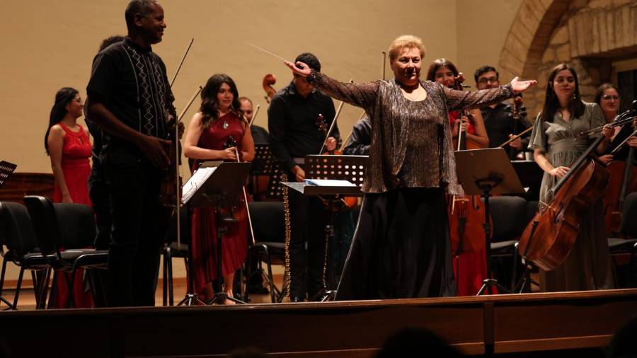 Bajo la dirección de la maestra Natalia Riazanova, la Orquesta Metropolitana interpretará el Concierto de Navidad de A. Corelli y otras piezas tradicionales de la época.