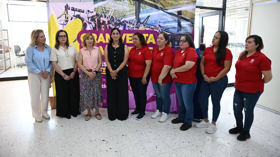 Alondra Mata, directora de Cáritas de Saltillo, encabezó el arranque de la venta con causa cuyos recursos serán destinados a alimentación, medicamentos y atención médica para adultos mayores.