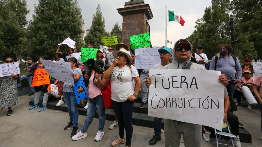 Organismo considera que la corrupción erosiona la confianza, eleva los costos de hacer negocios y desincentiva la inversión.