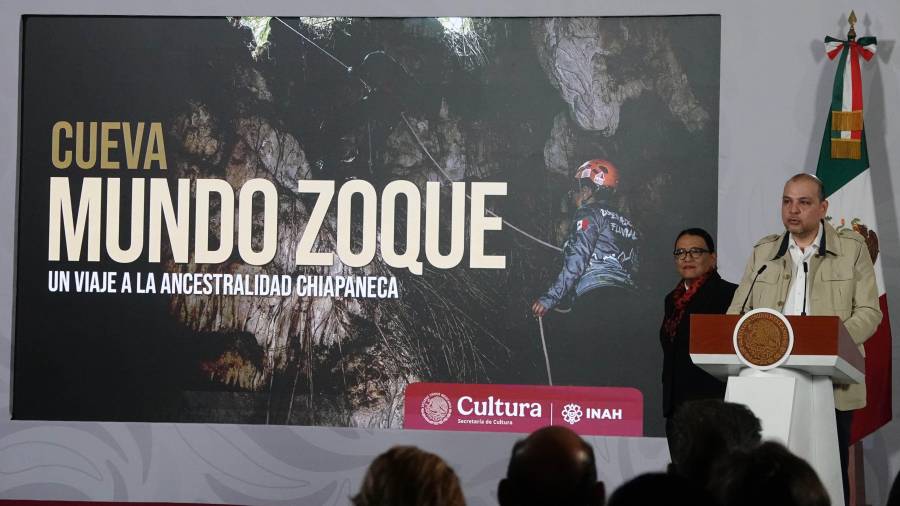 La Cueva Mundo Zoque, en Chiapas, resguarda 13 ofrendas y 179 piezas prehispánicas que datan del periodo Clásico Tardío, entre 600 y 900 d.C.