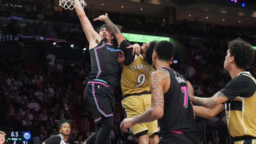 Jaime Jáquez Jr. firmó 32 puntos en la victoria del Heat de Miami y, tras el juego, viajó a Phoenix para acompañar a su hermana Gabriela Jáquez en la Final de la NCAA.