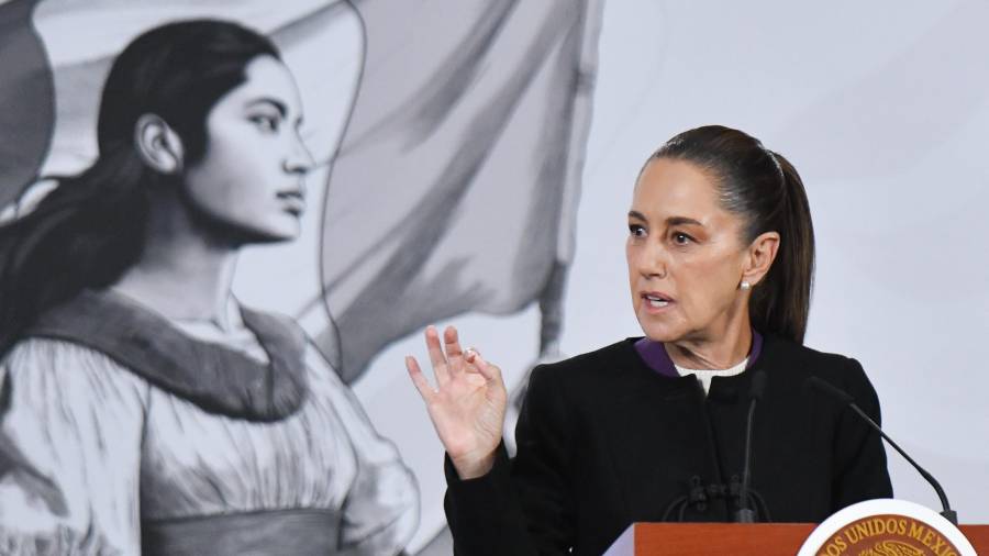 La mandataria sostuvo que la política exterior hacia ciertos países no debe influir en su relación con otros.