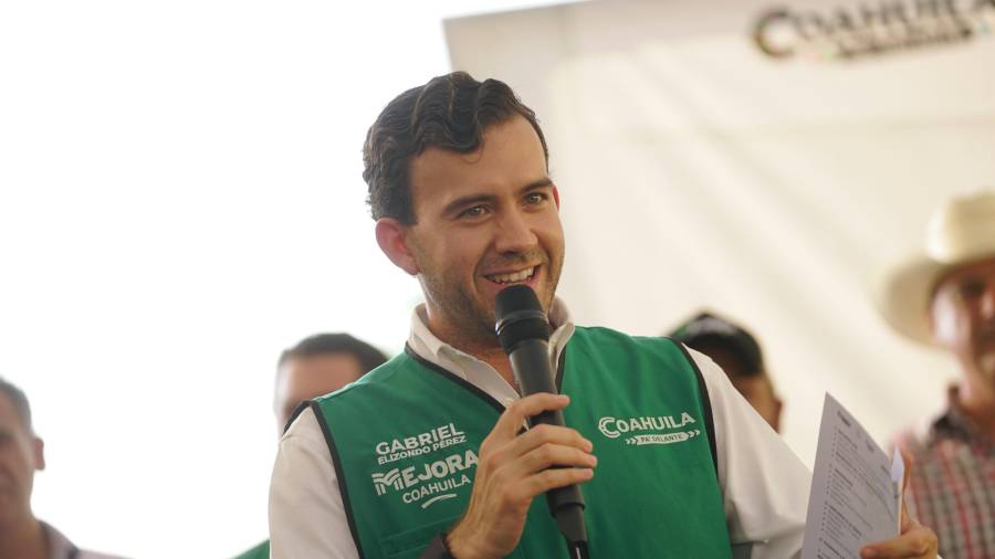 Gabriel Elizondo adelantó que el Gobierno del Estado invertirá 330 millones de pesos en las nuevas becas.