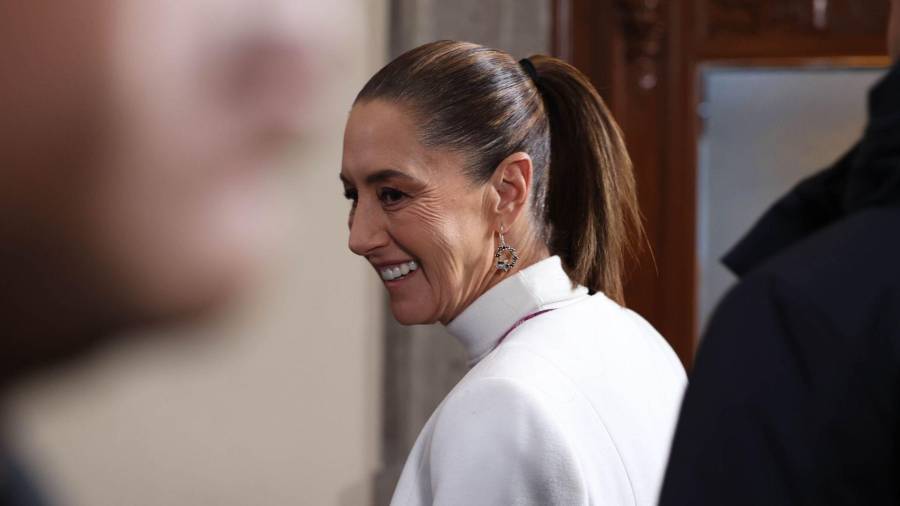 La presidente Claudia Sheinbaum ha caído en el autoengaño, advierte el periodista Raymundo Riva Palacio, al considerar que siempre tendrá tiempo para reaccionar.