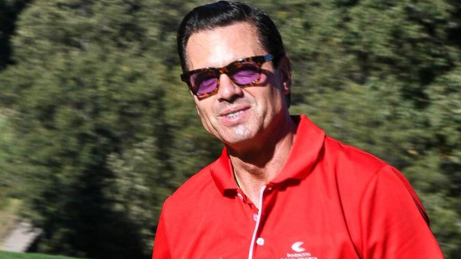 El expresidente mexicano Enrique Peña Nieto, quien reside en Madrid desde hace varios años tras su salida del país norteamericano en 2018, participó este jueves en un torneo de golf para recaudar fondos contra el cáncer de mama celebrado en el campo de golf de la localidad madrileña de San Lorenzo de El Escorial.