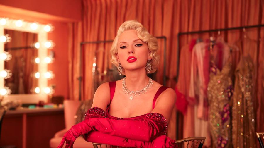 Regalo. La cantante volvió a demostrar su compromiso social al apoyar a millones de personas afectadas por la inseguridad alimentaria en Estados Unidos.