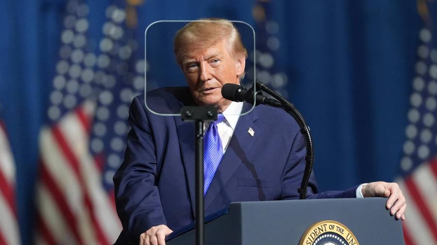 Trump estalló tras conocer el contrato de 50 millones de dólares de una exabogada suya
