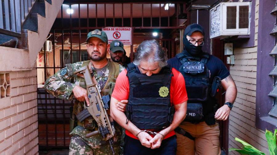 Una jueza federal rechazó el amparo solicitado por el exsecretario de Seguridad de Tabasco, Hernán Bermúdez Requena, contra su vinculación a proceso y la prisión preventiva oficiosa.