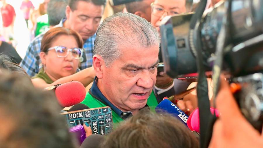 El alcalde Miguel Ángel Riquelme Solís informó que la Fiscalía de las Mujeres y la Niñez participará en las mesas semanales de seguridad para fortalecer la atención y prevención de la violencia contra las mujeres.