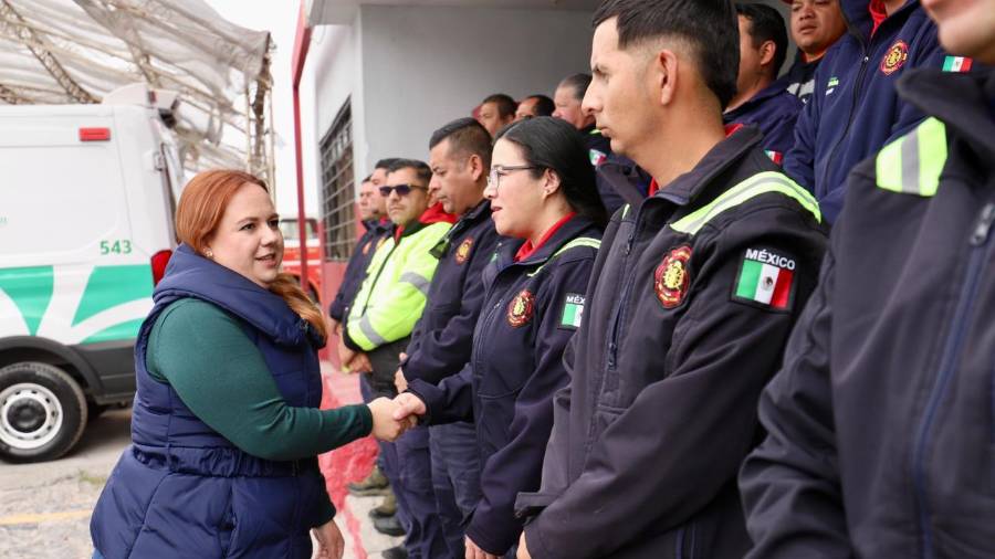Refuerzan equipamiento de Bomberos de Arteaga con apoyo de empresarios