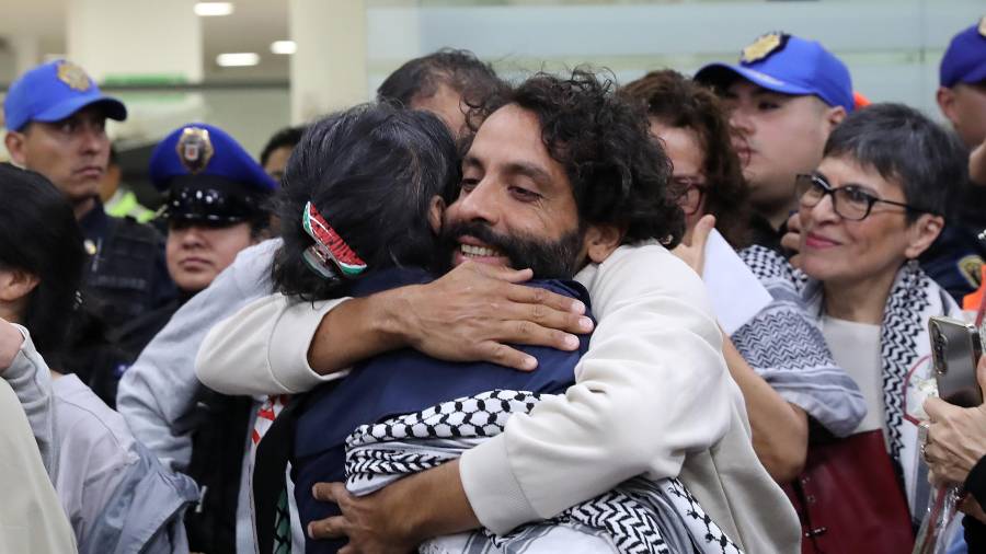 ‘Un artista no puede ser indiferente ante el sufrimiento de los demás’, desde Gaza Diego Vázquez vuelve a México
