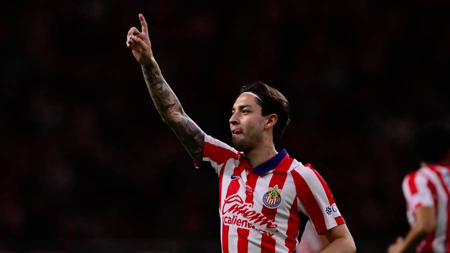 Chivas abrirá la actividad del martes frente al Necaxa con la intención de sumar en casa y mantenerse cerca de los primeros lugares de la clasificación.