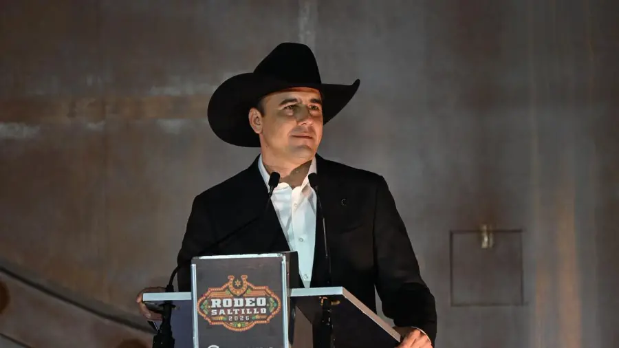 El gobernador recordó sus inicios políticos y habló sobre su gestión en Coahuila.