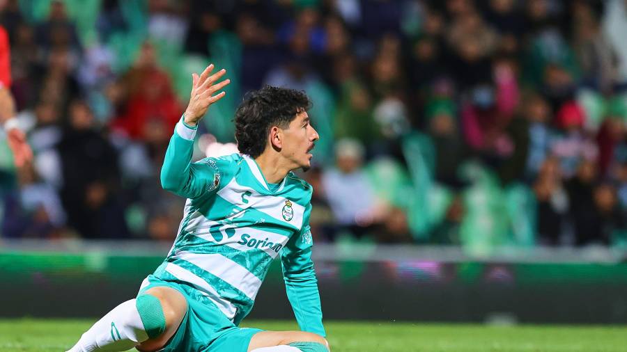 Santos Laguna sufrió una derrota 3-1 ante Necaxa en su debut como local en Torreón durante la Jornada 1 del Clausura 2026.