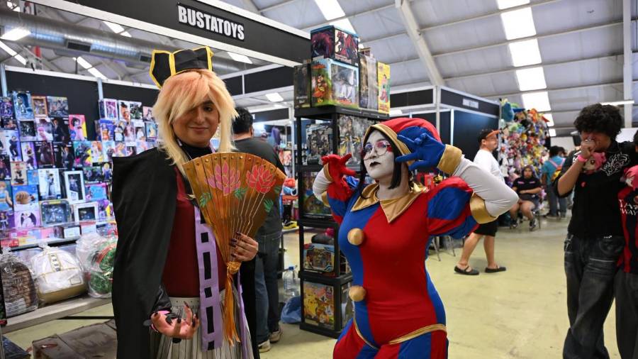 Cosplayers locales destacaron por el nivel de detalle de sus caracterizaciones, elaboradas durante semanas o incluso meses.