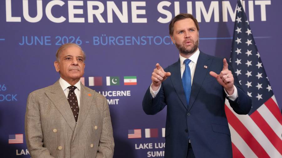 El vicepresidente de Estados Unidos, JD Vance, se reúne con el primer ministro de Pakistán, Shehbaz Sharif, durante reuniones de alto nivel para impulsar un acuerdo para poner fin al conflicto entre Irán y Estados Unidos.